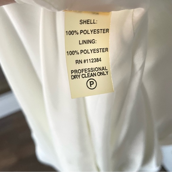 90s chic - Calvin Klein Black & White Gown - Picture 13 of 13